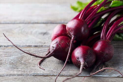 The Health Benefits of Red Beet for Dogs